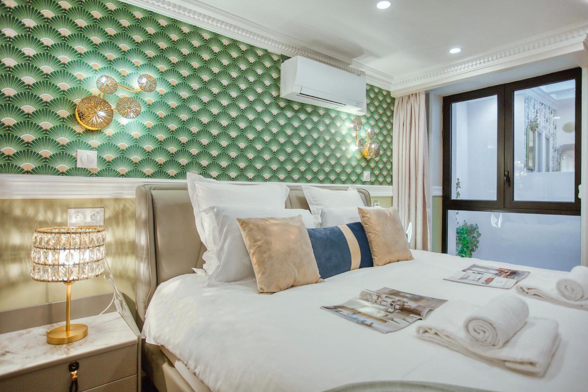 Elegant Triplex In Paris - Ideal For 10 - Aircon Exterior foto