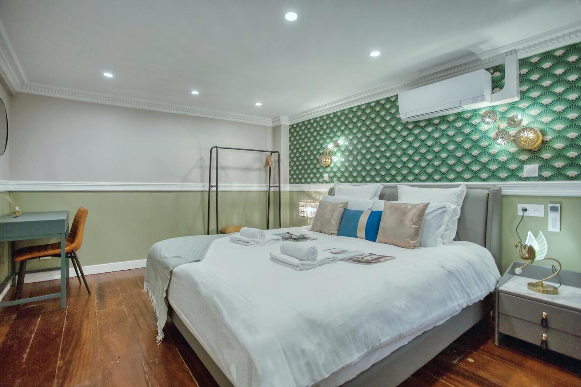 Elegant Triplex In Paris - Ideal For 10 - Aircon Exterior foto
