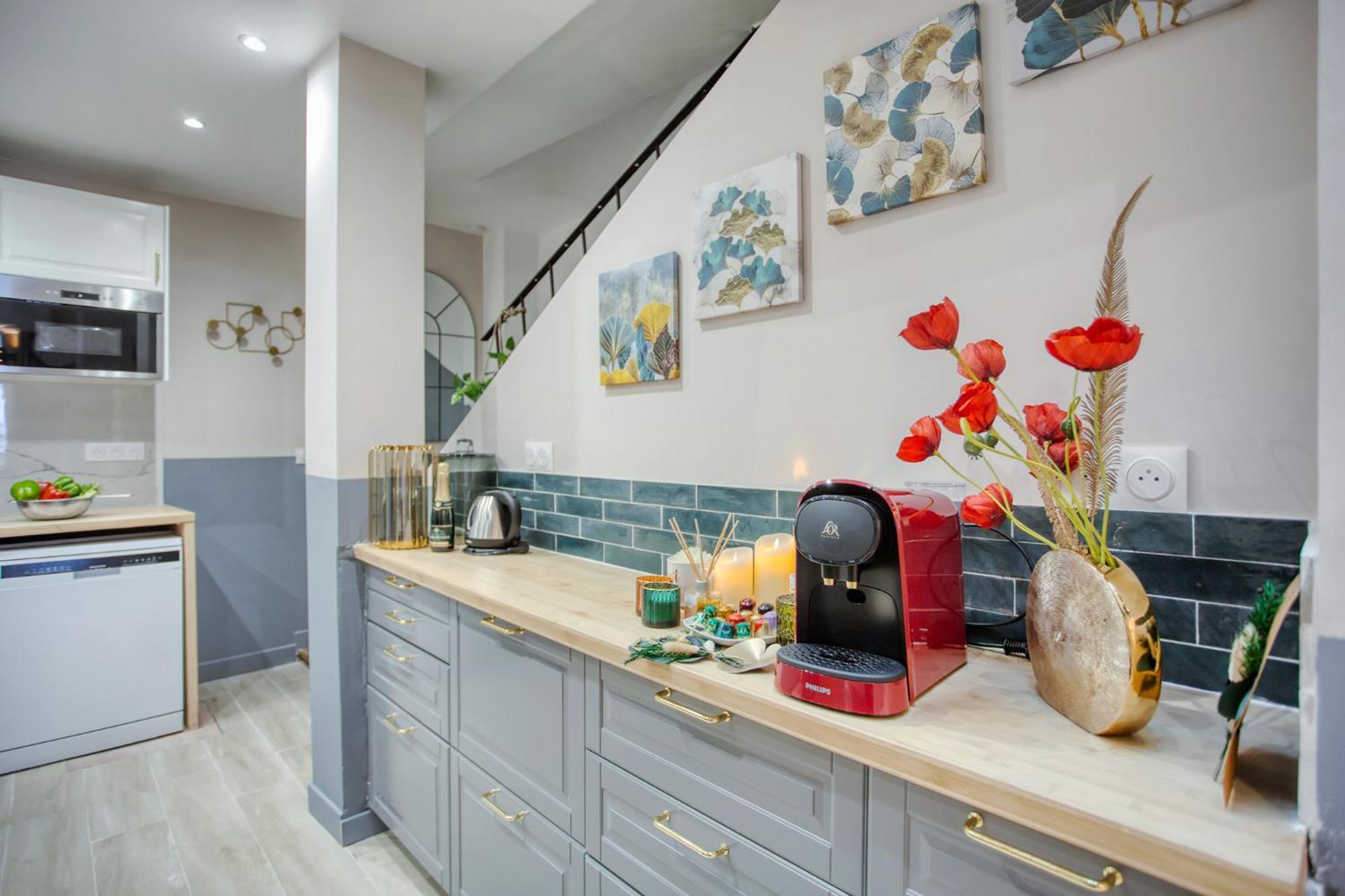 Elegant Triplex In Paris - Ideal For 10 - Aircon Exterior foto